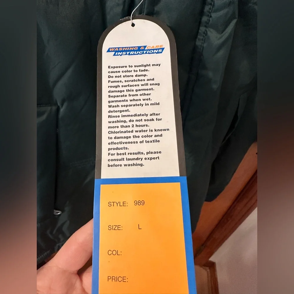 Men’s Hooded Jacket - Picture 4 of 7